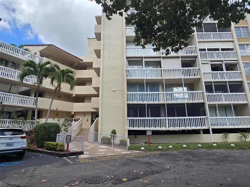 Details for 7051 Environ Blvd  336, Lauderhill, FL 33319