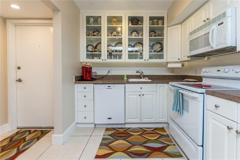 Image 5 of 48 For 1839 Middle River Dr  204