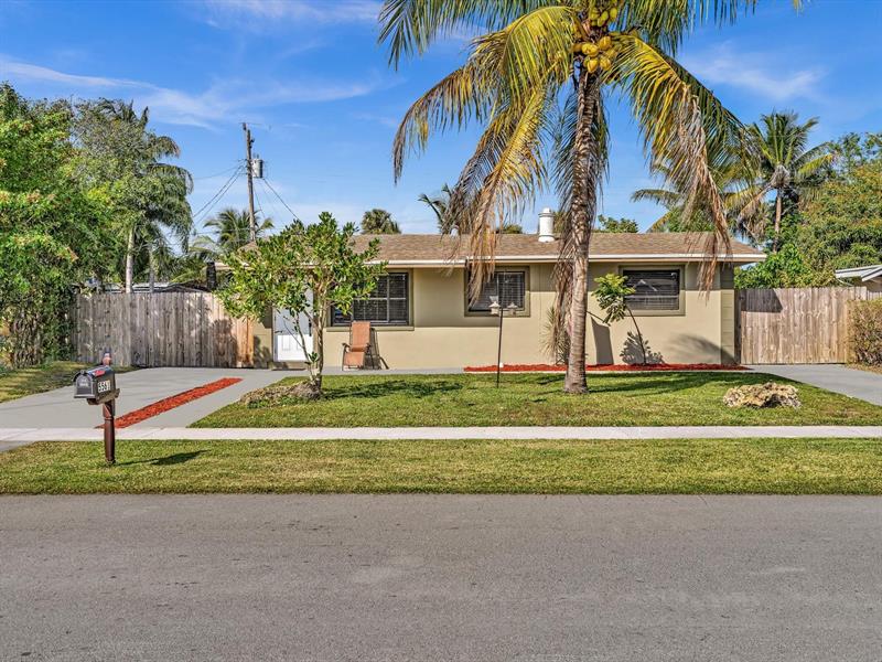 Image 10 of 48 For 5561 6th Ct  