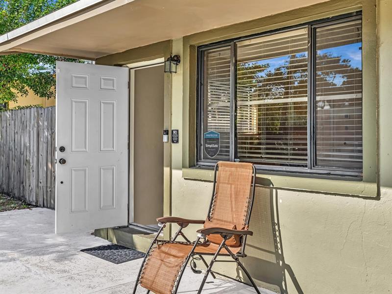 Image 14 of 48 For 5561 6th Ct  