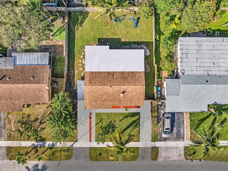 Image 43 of 48 For 5561 6th Ct  