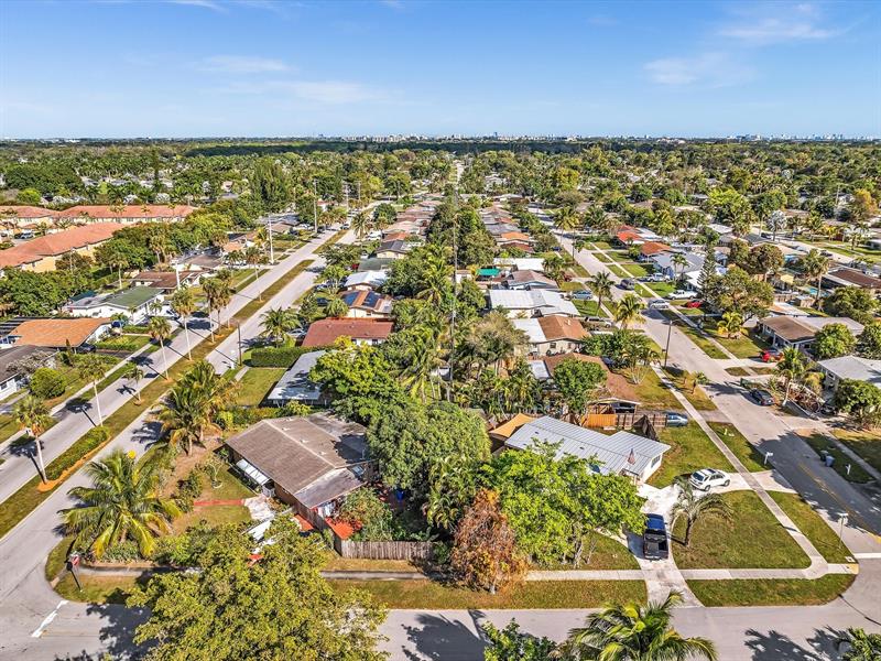 Image 45 of 48 For 5561 6th Ct  