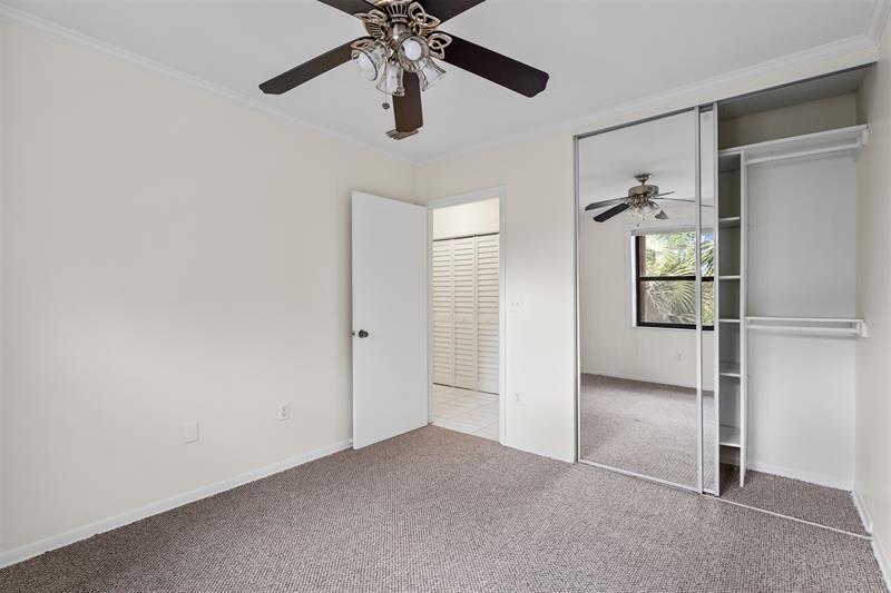 Image 29 of 47 For 4250 30th St  358
