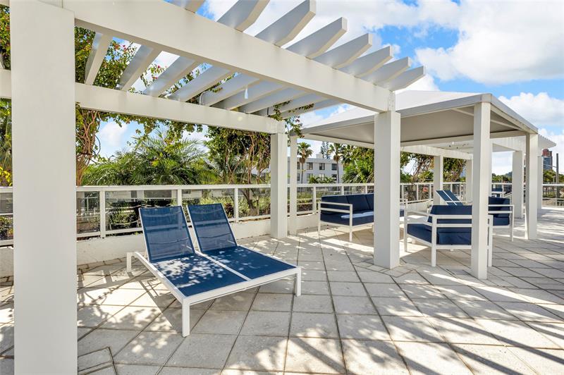 Image 10 of 48 For 3015 Ocean Blvd  9c