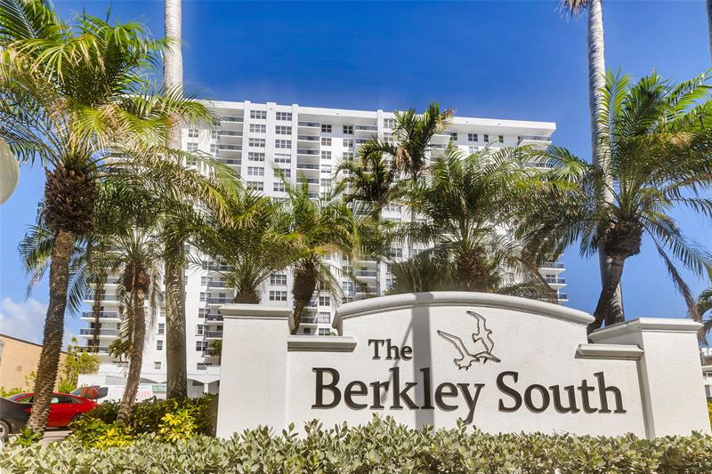 Image 13 of 48 For 3015 Ocean Blvd  9c