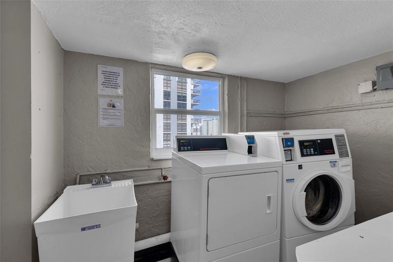 Image 21 of 48 For 3015 Ocean Blvd  9c