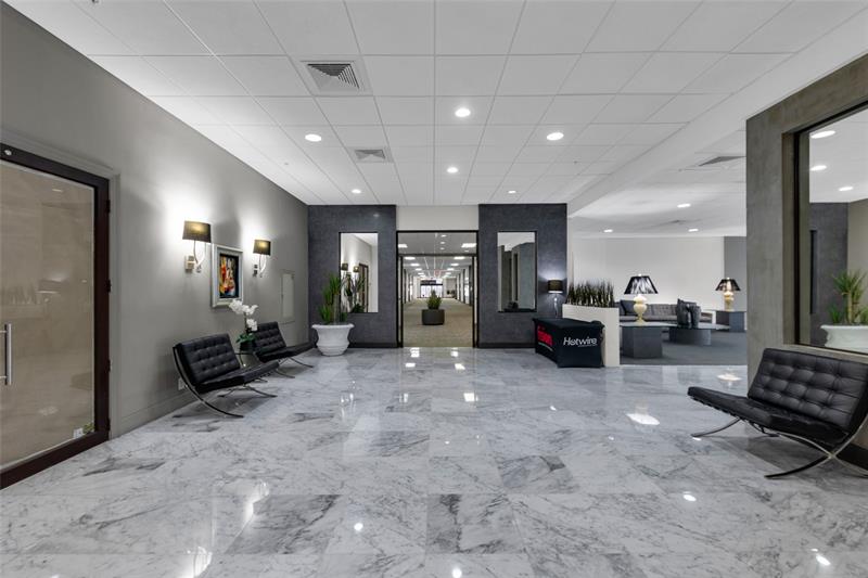 Image 41 of 48 For 3015 Ocean Blvd  9c