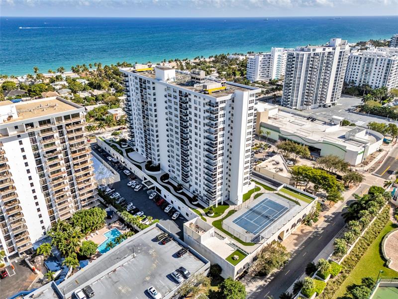Image 43 of 48 For 3015 Ocean Blvd  9c
