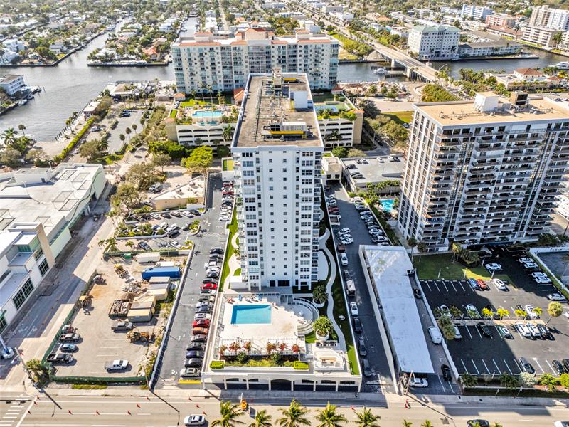 Image 44 of 48 For 3015 Ocean Blvd  9c