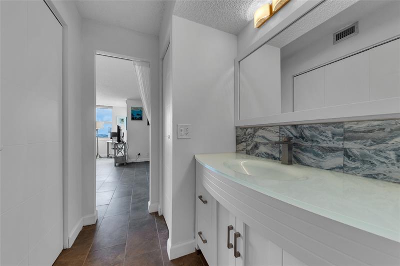 Image 7 of 48 For 3015 Ocean Blvd  9c