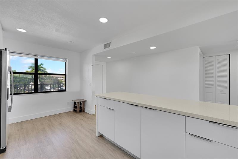 Image 7 of 20 For 2606 104th Avenue  303