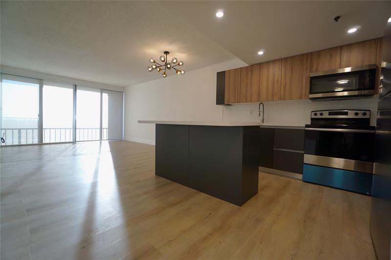 Image 10 of 40 For 1470 123rd St  1104