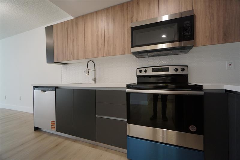 Image 16 of 40 For 1470 123rd St  1104