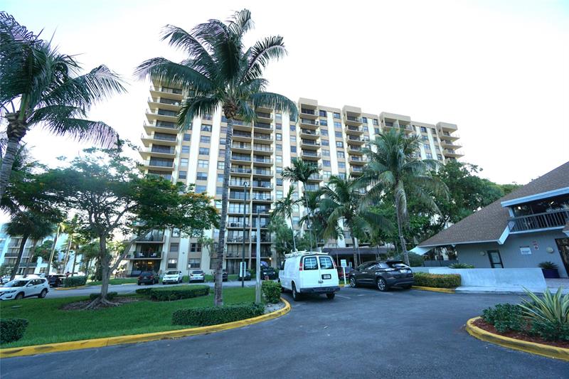 Image 3 of 40 For 1470 123rd St  1104