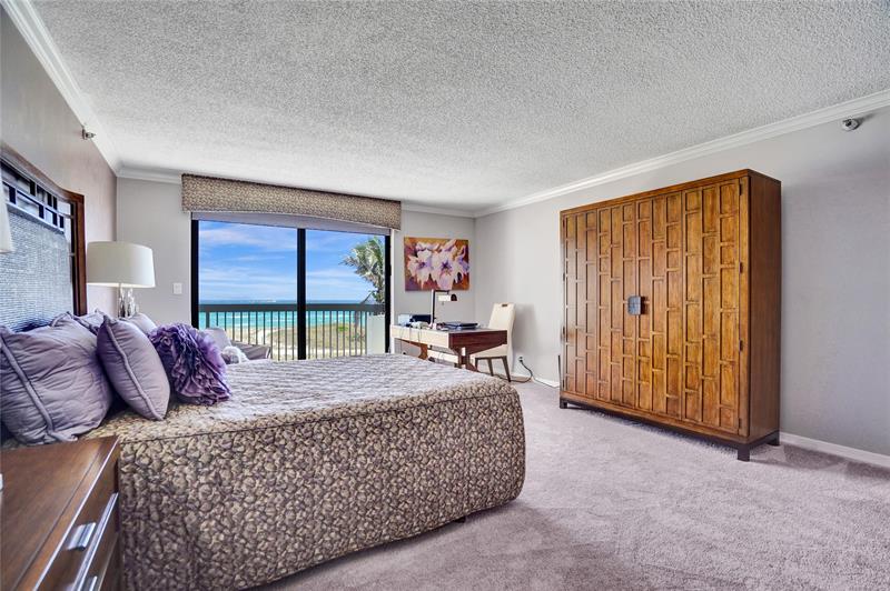 Image 12 of 38 For 812 Ocean Blvd  #205