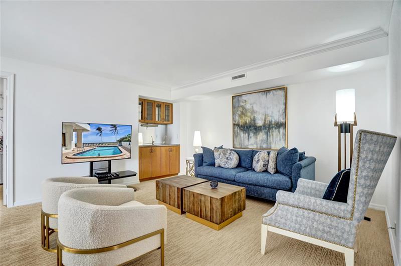 Image 18 of 38 For 812 Ocean Blvd  #205