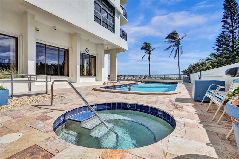 Image 31 of 38 For 812 Ocean Blvd  #205