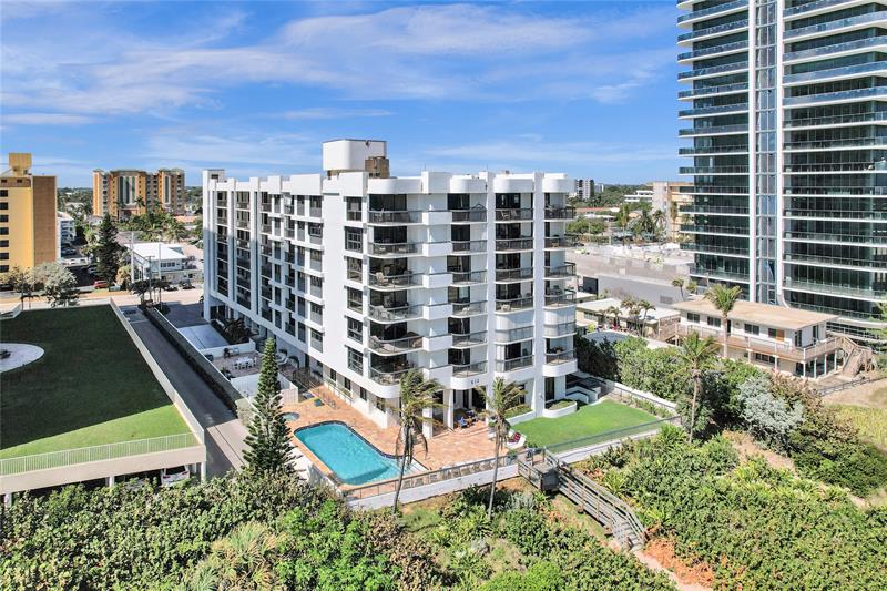 Image 33 of 38 For 812 Ocean Blvd  #205