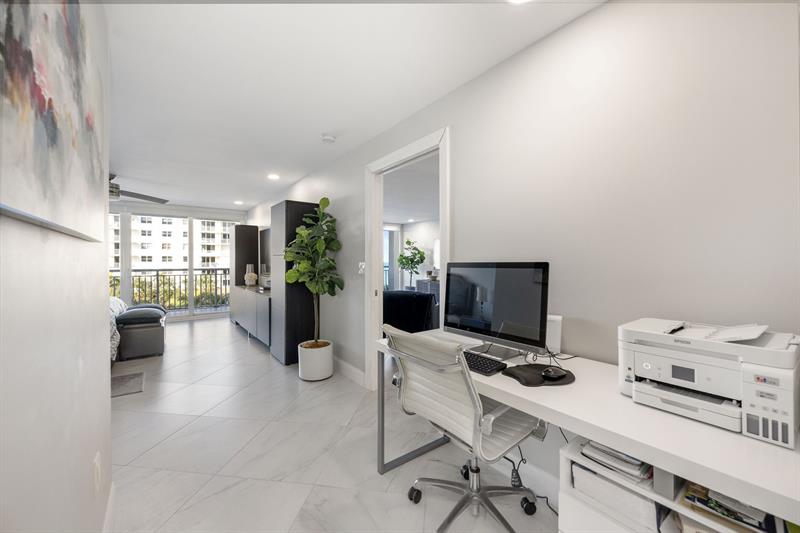 Image 10 of 35 For 3546 Ocean Blvd  5-527