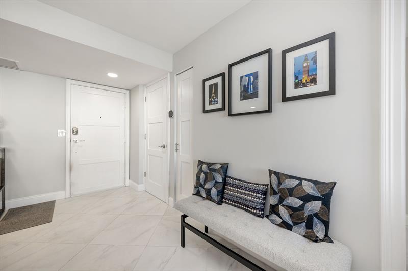 Image 5 of 35 For 3546 Ocean Blvd  5-527