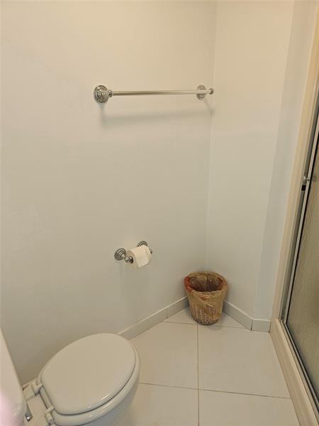 Image 15 of 30 For 10401 Broward Blvd  102