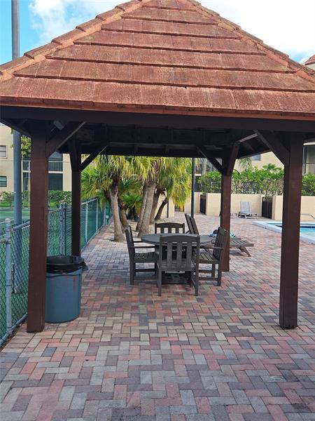 Image 26 of 30 For 10401 Broward Blvd  102