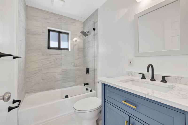 Image 31 of 41 For 1310 42nd St