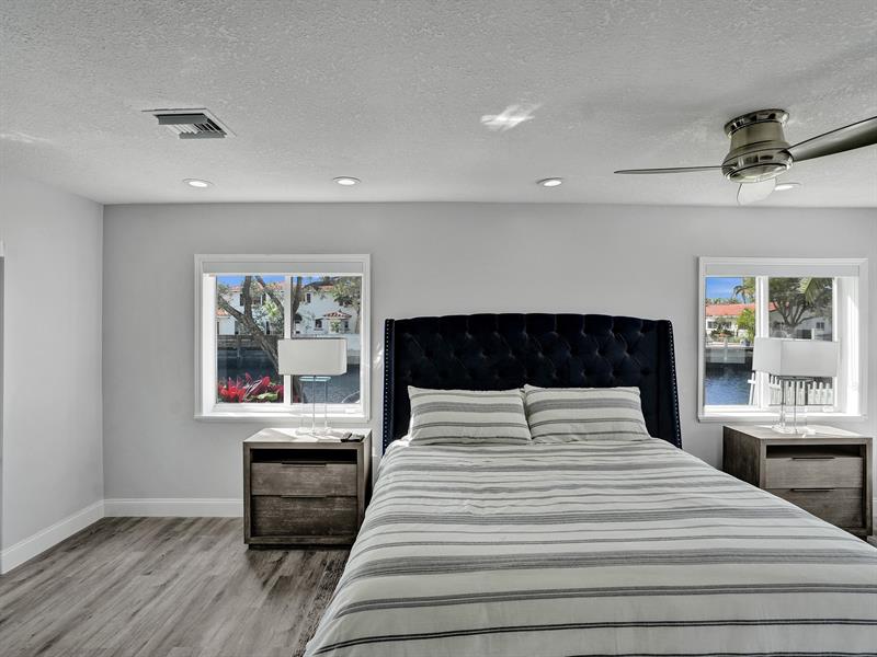 Image 25 of 52 For 2830 60th St