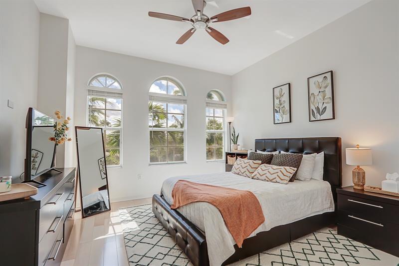 Image 40 of 44 For 2506 Gardens Pkwy