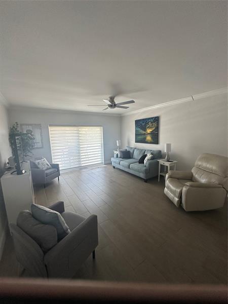 Image 10 of 26 For 3209 Ocean Drive  2l