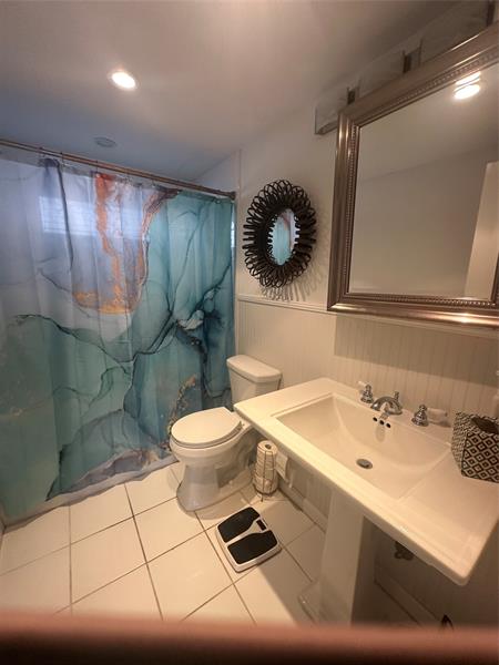 Image 15 of 26 For 3209 Ocean Drive  2l