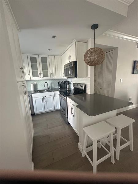Image 6 of 26 For 3209 Ocean Drive  2l