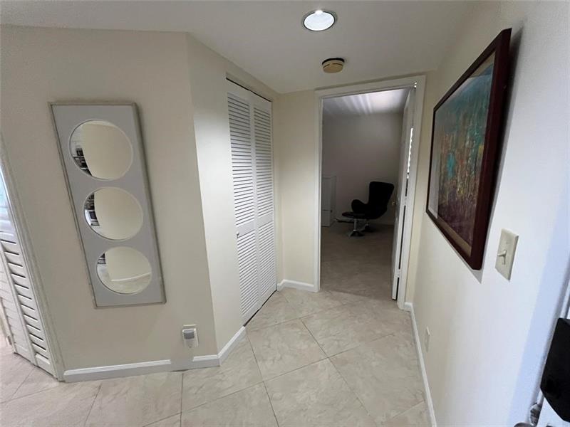 Image 16 of 25 For 7260 Kinghurst Dr  606