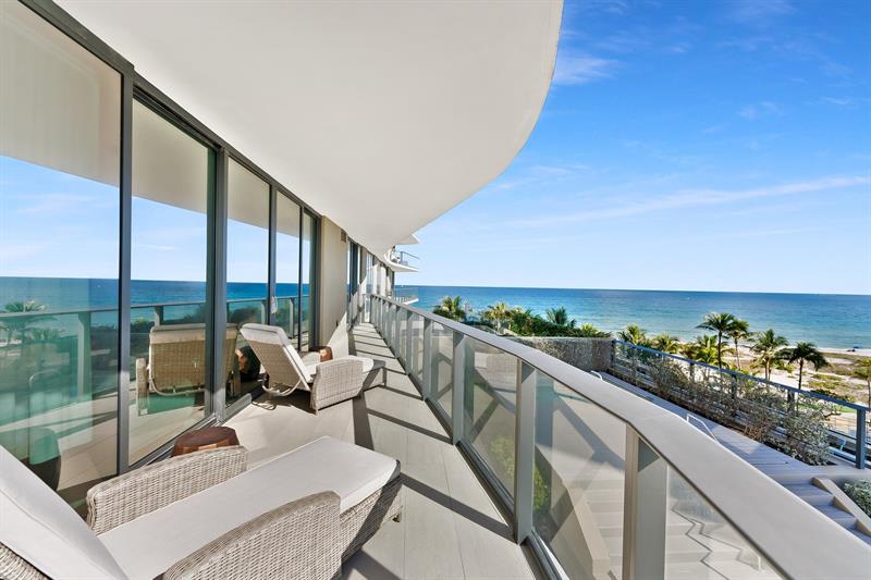 Image 3 of 44 For 730 Ocean Blvd  505