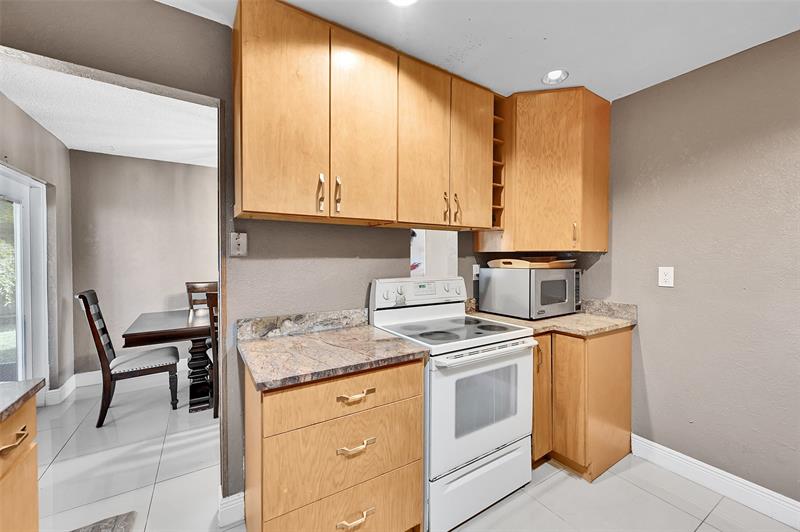 Image 6 of 22 For 7817 6th Ct  