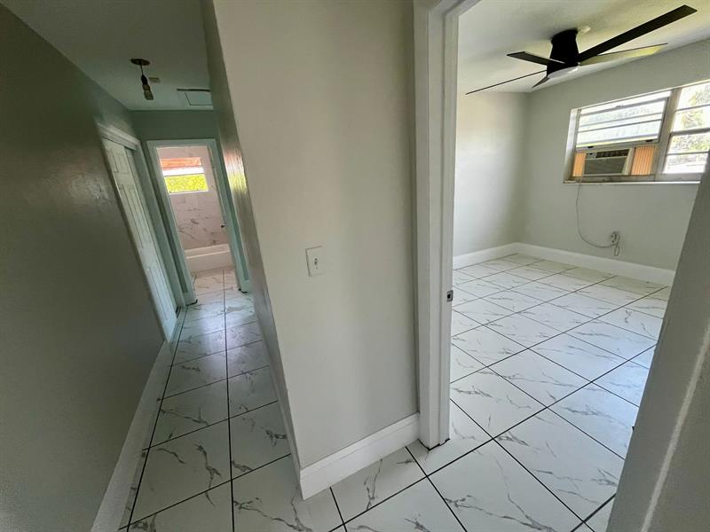 Image 3 of 6 For 3015 8th Ave  8