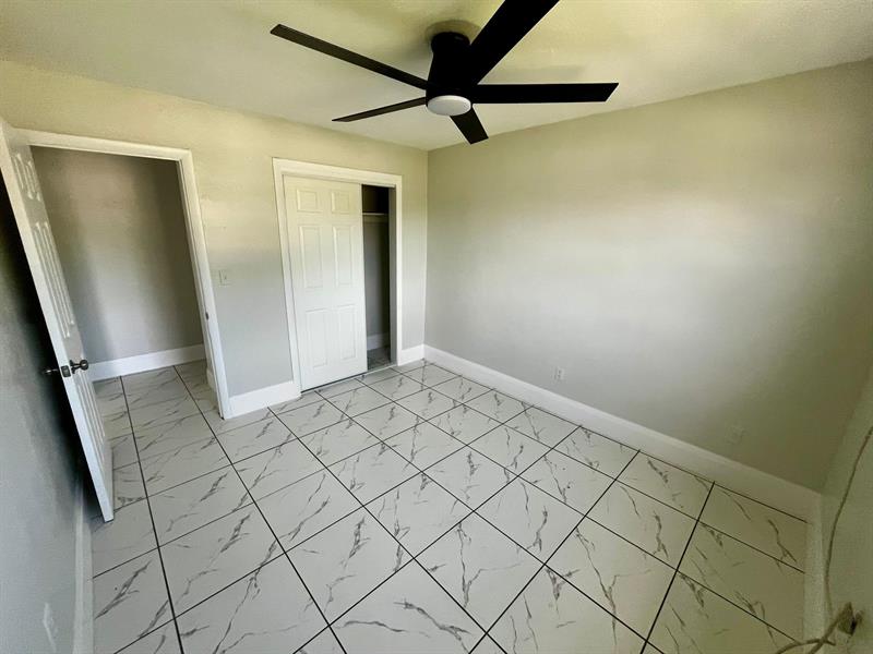 Image 4 of 6 For 3015 8th Ave  8