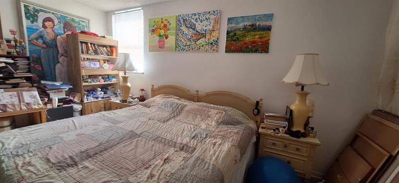 Image 12 of 21 For 2860 Somerset Dr  202