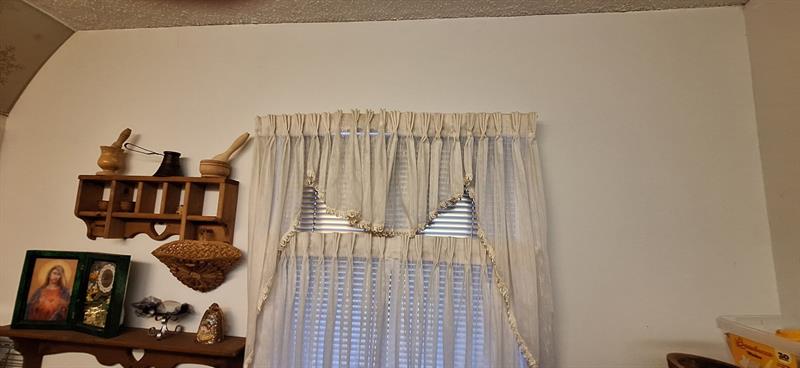 Image 13 of 21 For 2860 Somerset Dr  202