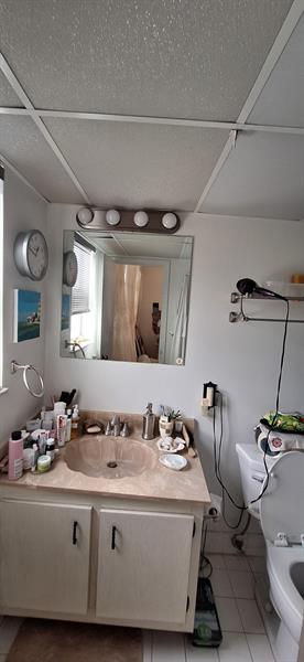 Image 18 of 21 For 2860 Somerset Dr  202