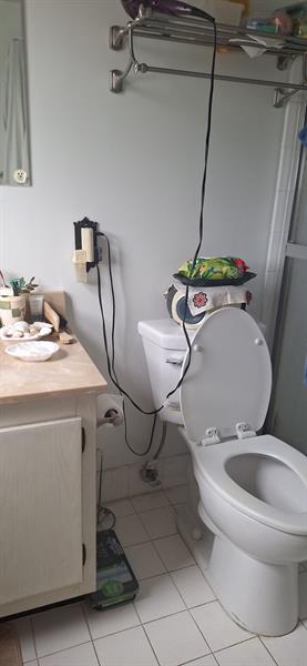 Image 19 of 21 For 2860 Somerset Dr  202