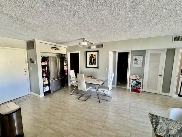 Image 11 of 21 For 801 Ocean Dr  303