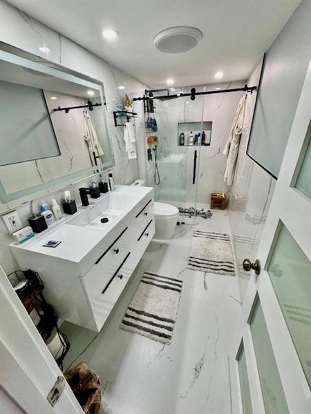 Image 17 of 21 For 801 Ocean Dr  303
