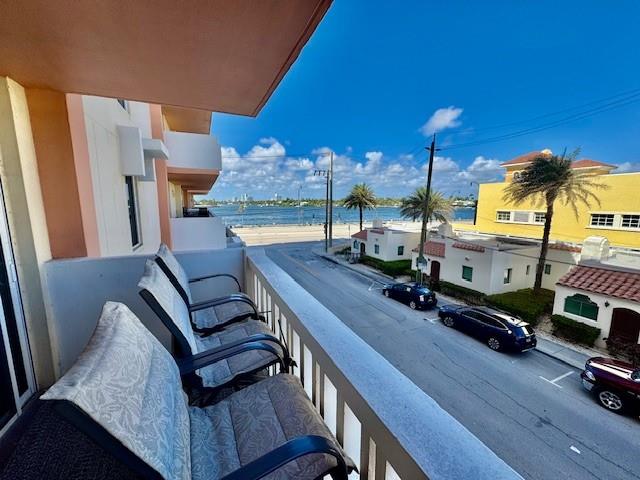 Image 4 of 21 For 801 Ocean Dr  303