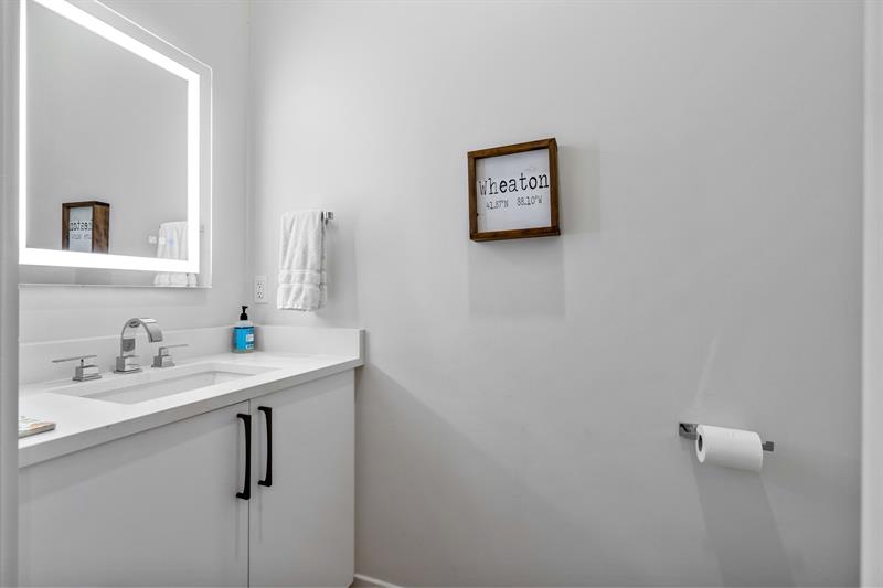 Image 11 of 42 For 612 17th Way