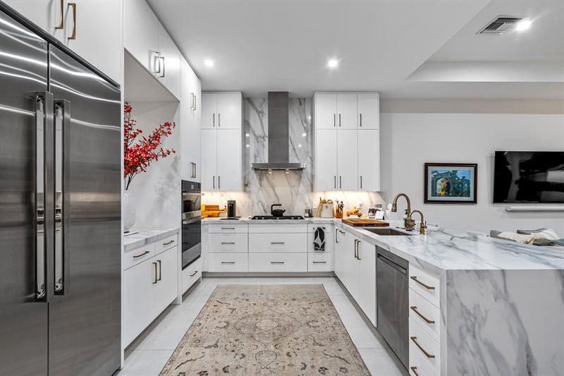 Image 19 of 42 For 612 17th Way