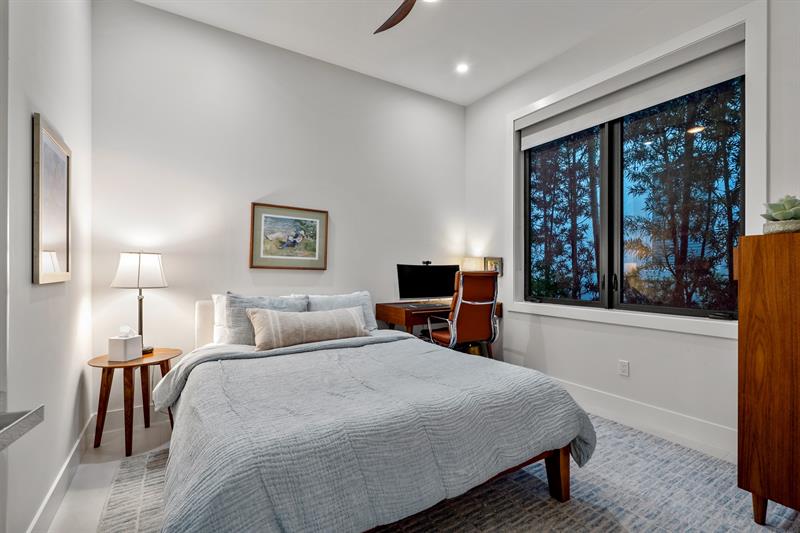 Image 9 of 42 For 612 17th Way