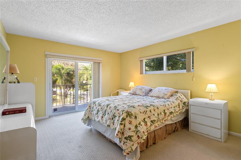 Image 13 of 30 For 3909 Ocean Blvd  216