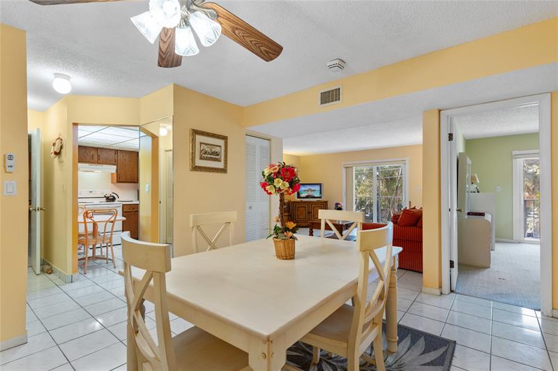 Image 8 of 30 For 3909 Ocean Blvd  216