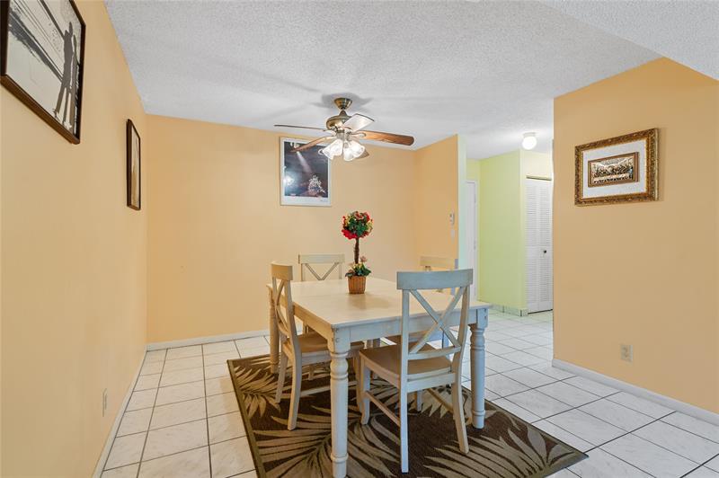 Image 9 of 30 For 3909 Ocean Blvd  216